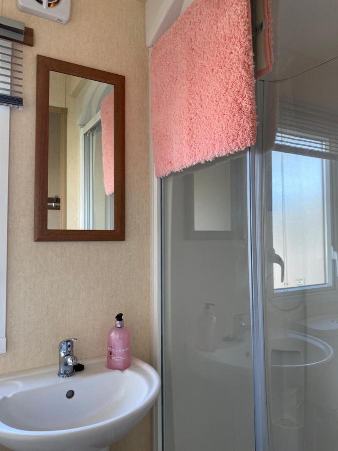Vista Caravan Hire Seasalter Eksteriør billede