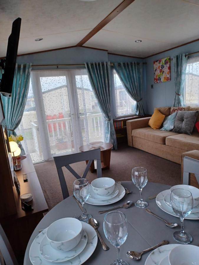 Vista Caravan Hire Seasalter Eksteriør billede